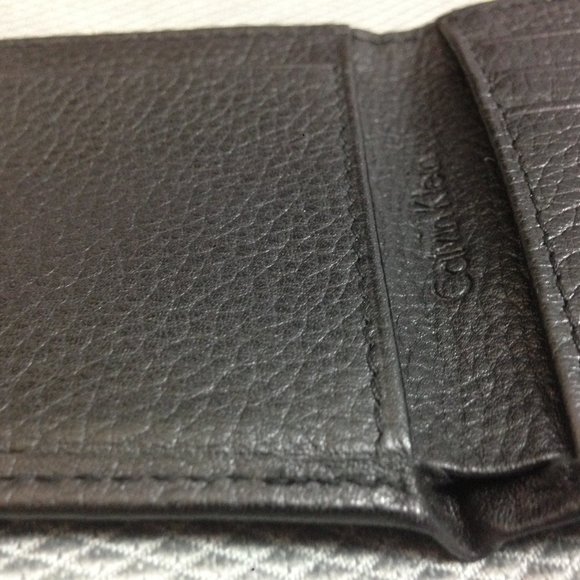 Calvin Klein Genuine Leather Wallet - Picture 4 of 10